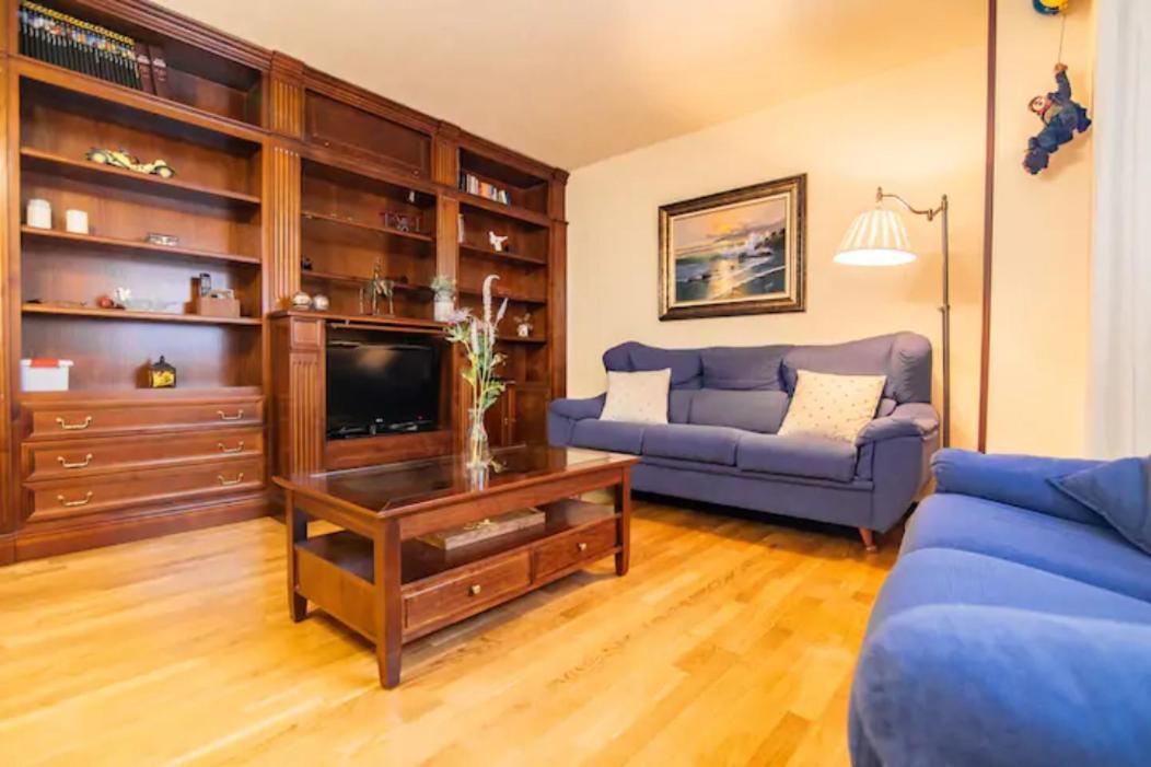 Residencial En Madrid Alquiler De Corta Estancia No Turistico Exteriér fotografie