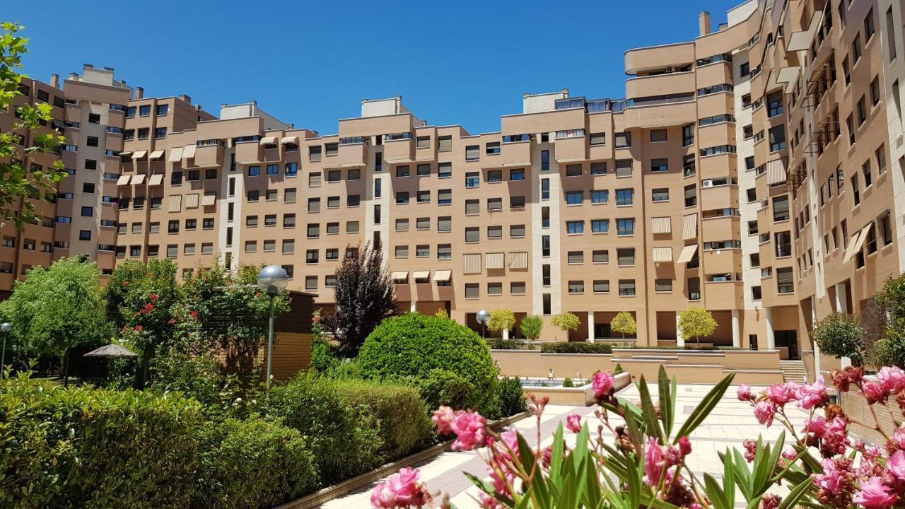 Residencial En Madrid Alquiler De Corta Estancia No Turistico Exteriér fotografie