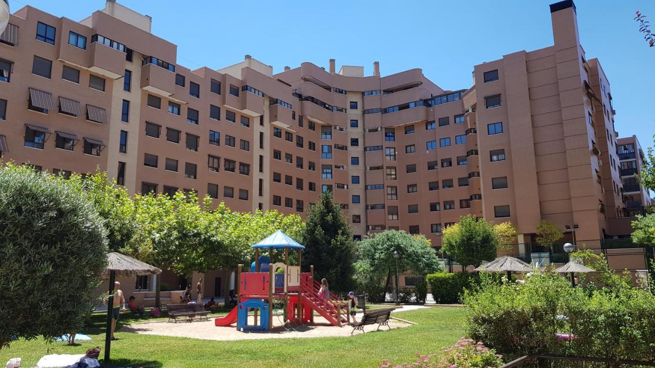 Residencial En Madrid Alquiler De Corta Estancia No Turistico Exteriér fotografie