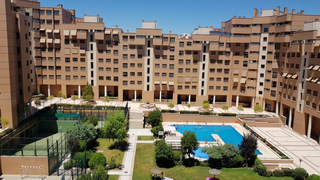 Residencial En Madrid Alquiler De Corta Estancia No Turistico Exteriér fotografie